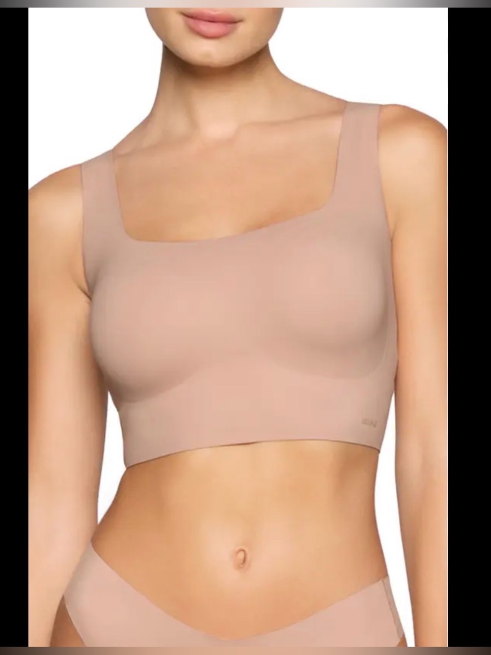 SKIMS Naked Scoop Longline Wireless Bra Clay Nude Buttery Soft Lounge Essential